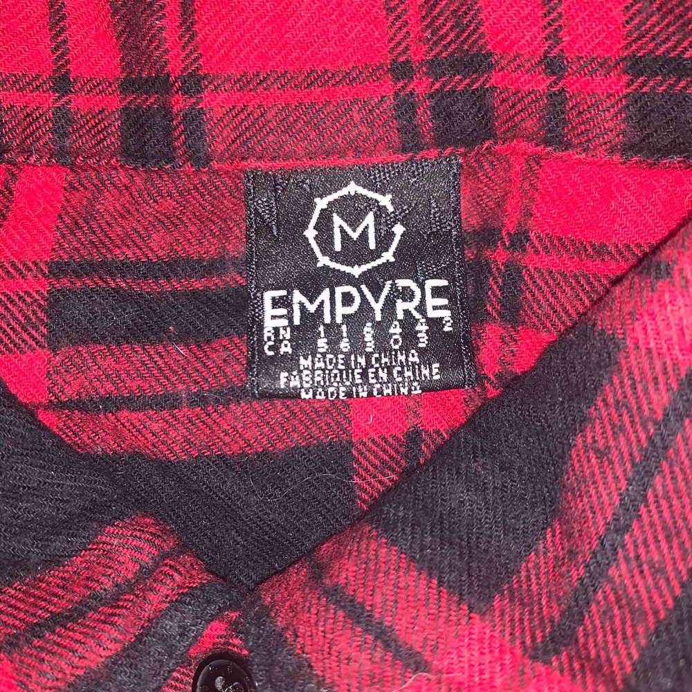 Red flannel - Picture 2 of 2